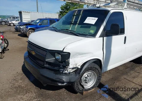 2013 Chevrolet Express 2500 Work Van z USA, uszkodzony, nr VIN 1GCWGFFA1D1158789